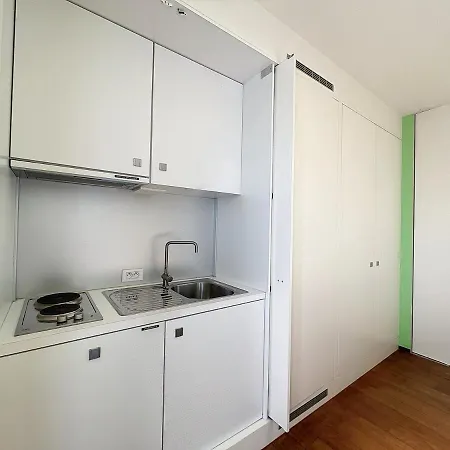 Long With Sauna And Garage Apartment *